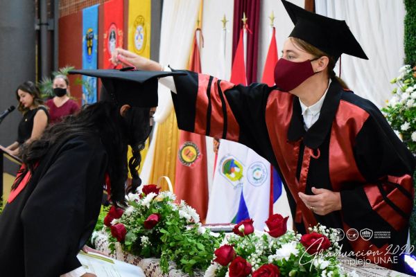 graduaciona-isede-unae-2020-4519f9a02d-0c47-1a6c-3ade-5709bec40b23B0A05C4C-664F-949C-C5EF-5BEF83086698.jpg