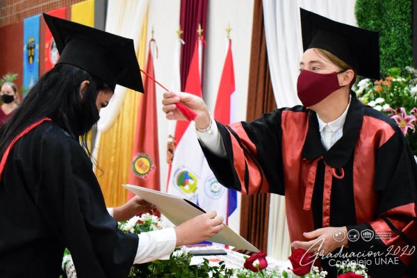 graduaciona-isede-unae-2020-57e87883f3-fd30-9b74-c964-7934424ac36a7FAF6C24-4870-A828-21DE-1D889BC88A2D.jpg