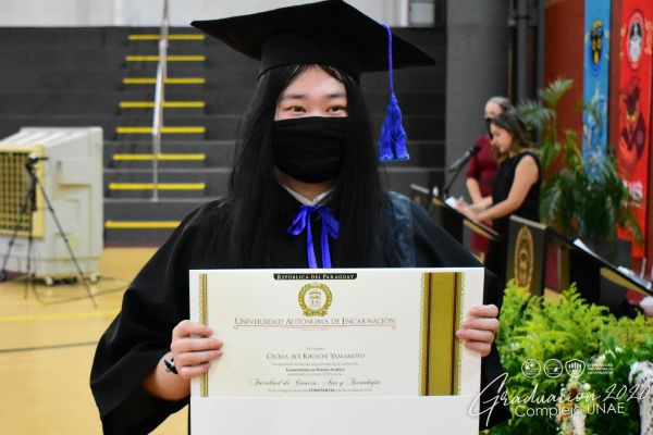 graduaciona-isede-unae-2020-7712424b35-ca42-fa4c-1b81-d43664b83f872F0A1AFB-44EB-31F0-E8D2-5C9C98C1C741.jpg