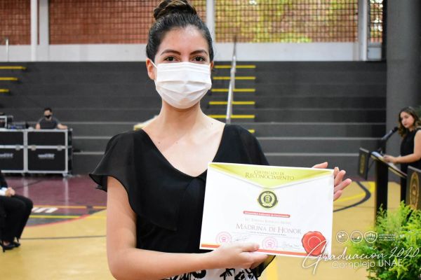 graduaciona-isede-unae-2020-8661a89a07-4ce0-3170-172e-72169a5e284eA2627430-41E3-BA78-345C-8F5CF3D07753.jpg
