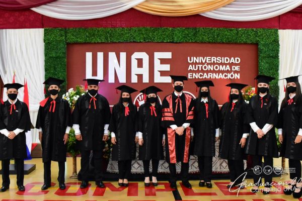 graduaciona-isede-unae-2020-9af25bfb4-2213-5860-8621-f08b01af6ec60E6AABF9-2FDC-0C79-705B-B04FC153F9FE.jpg
