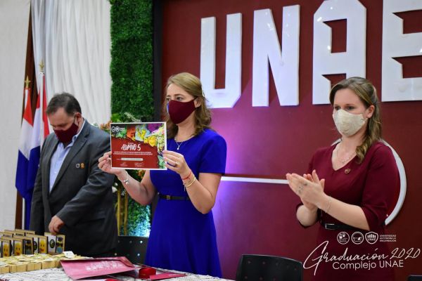 graduaci╟№n-colegio-divina-esperanza-unae-2020-137a710b2a-7084-740a-66bb-ffdd2e57ebef43D2C6EA-6F0D-FCE8-88E9-6653F3964283.jpg