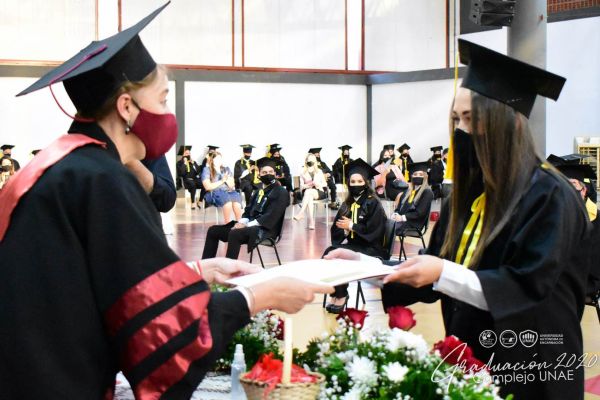 graduaci╟№n-unae-2020-162dc69021-d4e8-2715-84f0-538bc7e22f0cF0A3C949-B335-CB80-1EE7-86F12F7C37C4.jpg
