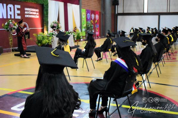 graduaci╟№n-unae-2020-4499ce70c7-042b-e2fe-1aed-48902ac9c57d3ABBC75F-B115-6F36-1689-62F2371EB9F6.jpg