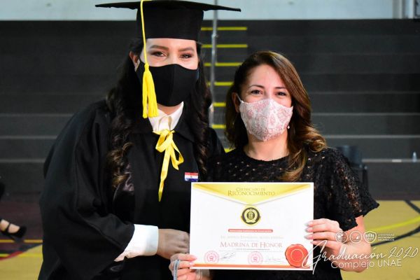 graduaci╟№n-unae-2020-53df134048-3b10-086a-b97b-0eddd23c279fB2610DC7-46D9-22DD-0CA7-547FEB956A6B.jpg