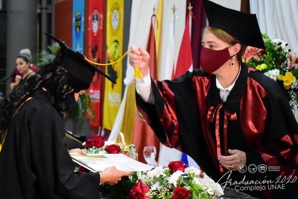 graduaci╟№n-unae-2020-54136ac2c0-6ea8-fa34-90bb-ae10d94044de01D91CAC-C05A-005B-F89D-6BE1E911120D.jpg