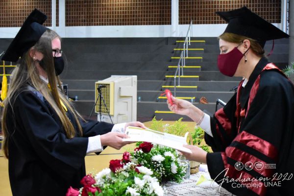 graduaci╟№n-unae-2020-70baa884aa-a1cb-c30f-dc77-962453c9c6541123D457-DA98-0D06-B01D-0E5612BE019C.jpg