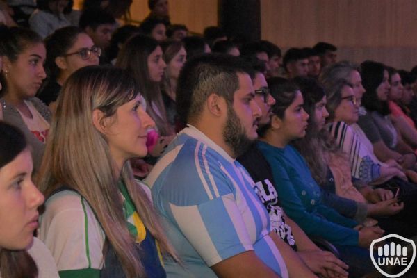 23-04-14-concierto-bustos-24-unae-202384e97076-97a7-b978-69b8-aff763bb59d5C7EAE074-BA19-C489-BBFC-DBDC4FA75259.jpg