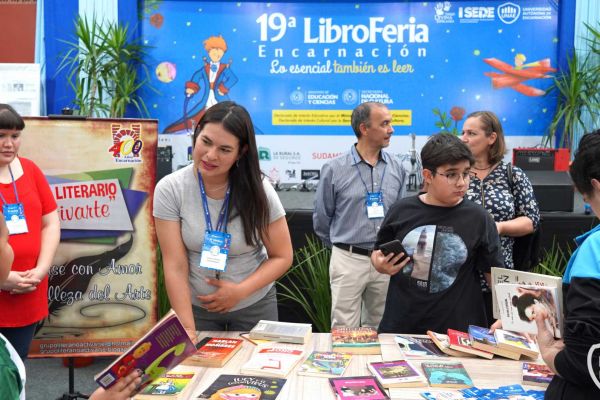 dia-4-libroferia-2023-17-unae-20237D89E7EE-71C0-EB31-2241-D5502E7EFC6C.jpg