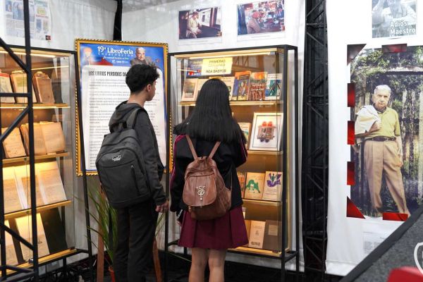 día-02-libroferia-2023-14-unae-2023B32E5AB7-9BD1-1A3A-B5BC-9DEE7B0B8E59.jpg