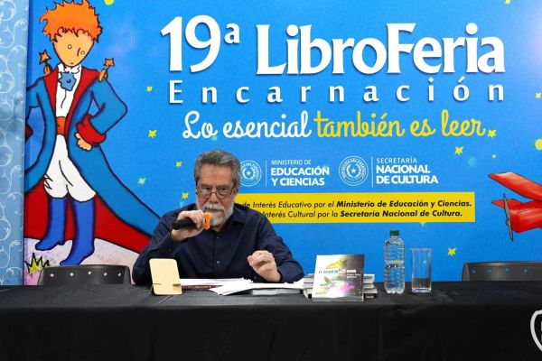 día-1-libroferia-2023-32-unae-20239C596DAC-558F-EFBC-E3C6-05728F06C22C.jpg