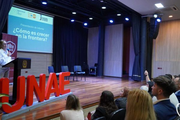 juventud-de-fronteras-12A9E8C852-8225-F391-6017-865A6DFA2D8B.jpg
