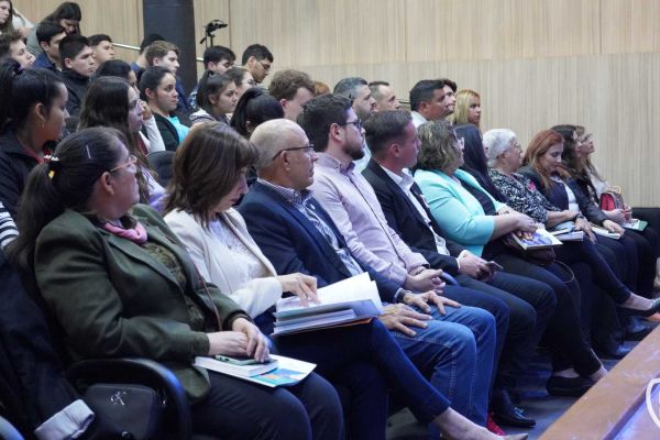 juventud-de-fronteras-151F3D0BB2-8882-14E5-D4FD-1A51485B3E9C.jpg