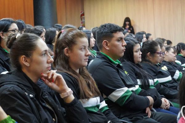 juventud-de-fronteras-20BC5E7EFC-B6A3-D1A7-A6A8-D4206F7CF94E.jpg