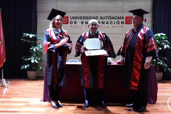 doctor-honoris-causa-3618B579C6-300E-91B3-4387-5DCB4E45F717.jpg