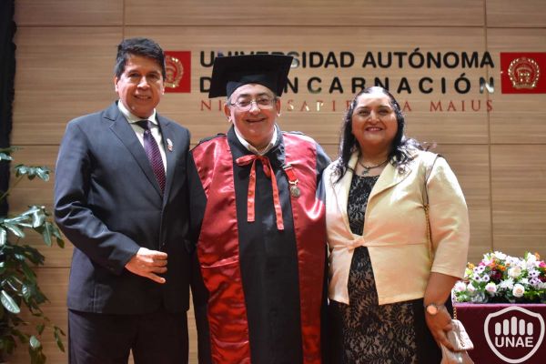 doctor-honoris-causa-8DEF522B9-4F61-2A6F-1FDA-40063825F998.jpg