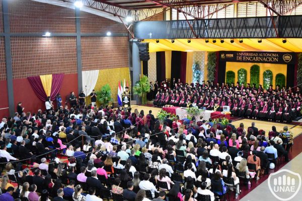 graduacion-1-unae-2024FB6FE133-A424-B6A6-2F36-4B15CA725FF7.jpg