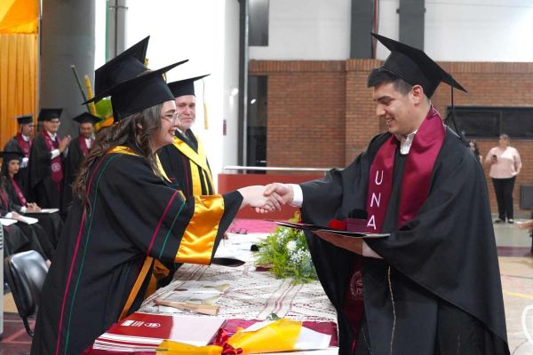 graduacion-263-unae-20240E5DEFCA-B3F9-E7E9-4C81-D8428B6A9C2D.jpg