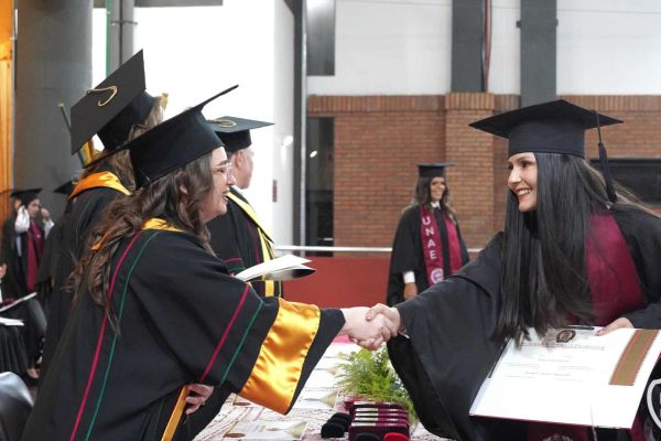 graduacion-42-unae-2024EEACE9DF-A358-7715-1EF4-7F9E43D61DA9.jpg