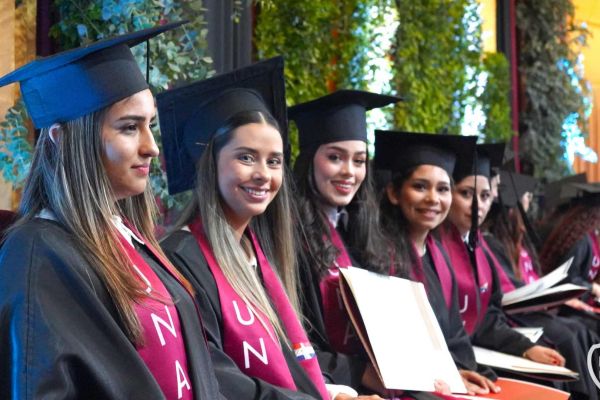 graduacion-421-unae-20244E1A38CE-AF04-FD6C-111C-690E5C91C70F.jpg