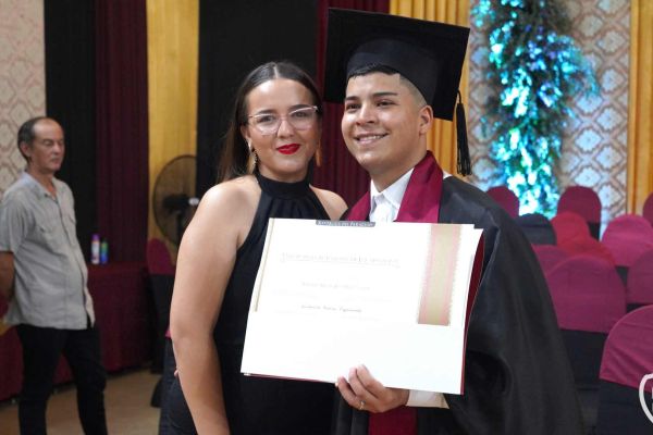 graduacion-448-unae-20240CE22646-8AEB-F992-1CA4-1426AB9B41D1.jpg