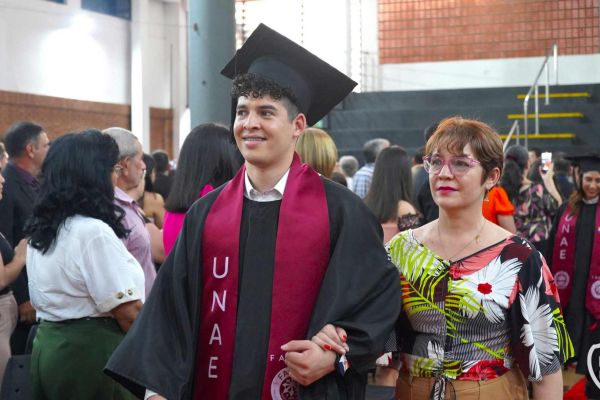 graduacion-473-unae-202427ACD3FD-6E09-FBB2-7525-EE40D4D38DCA.jpg
