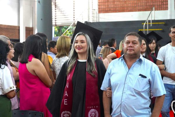 graduacion-482-unae-2024354415C7-F4BC-5899-E6D7-971E956AB32A.jpg