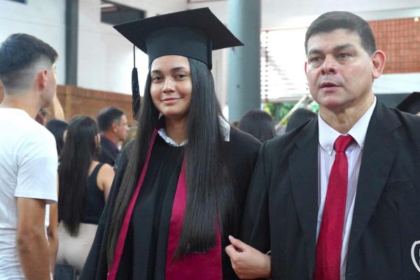 graduacion-490-unae-20245B63A000-D338-5385-6680-CFFC2B99EA95.jpg