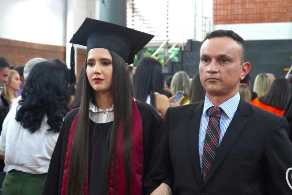 graduacion-491-unae-20248B1ABA63-02E7-7E04-4BD1-62E28EE268B7.jpg