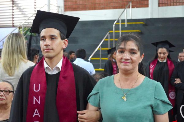 graduacion-508-unae-2024516F7755-23A6-BC7C-B6E9-5CA414CA3EF2.jpg