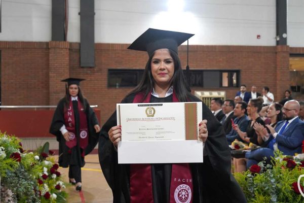 graduacion-52-unae-20249C3F429C-6B8B-AEFC-6502-EA316B989BAA.jpg