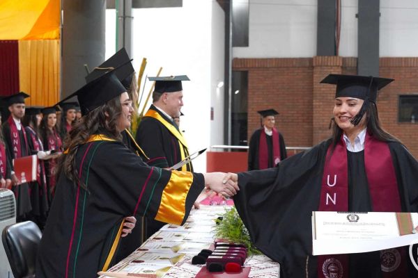 graduacion-613-unae-2024927C14C4-5714-562B-F663-365B45D535E3.jpg