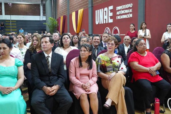 graduacion-628-unae-20240FDDFC30-2ACB-5C0F-CBF4-7278CB510382.jpg