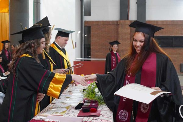 graduacion-629-unae-2024E2E83DF9-A7C5-88DE-4330-D2EE1F32732F.jpg