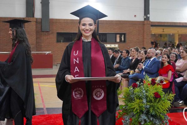graduacion-634-unae-202463A031A3-5CD3-7E3A-7D11-ACC2846B46DC.jpg
