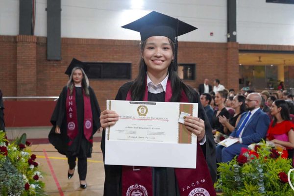 graduacion-699-unae-2024C6B6315A-8E00-54C8-E5C1-7C387486DECD.jpg