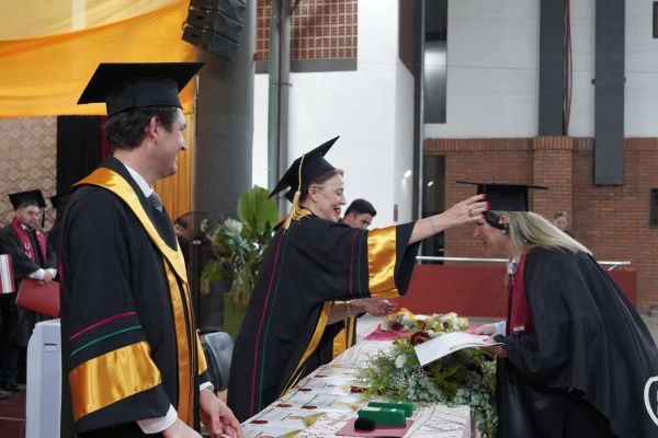 graducion-189-unae-2024B57C0ECF-1FFB-7A2C-1524-A16C7C4CB5A9.jpg