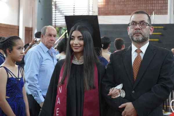 graducion-40-unae-20242FF2F233-D658-7585-BAE4-510ACA133685.jpg