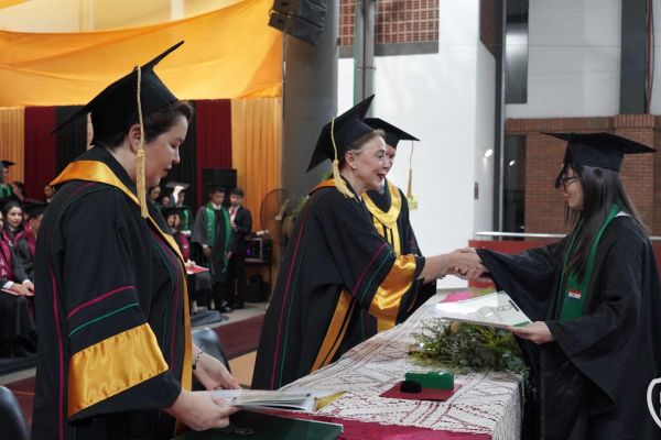 graducion-504-unae-2024C312121A-371E-5653-DB8E-CE9571424936.jpg