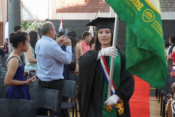 graducion-9-unae-2024D4BD56EA-A345-7AB3-BBE3-218BE1E0FF2C.jpg