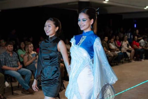 unae_desfile-256-unae-2024-unae-202461F70828-7E7E-F2E2-A4D3-5B74D2063B3E.jpg