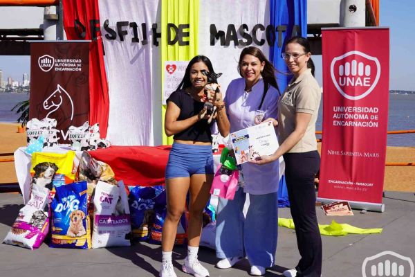 desfile-de-perros-223FA648A98-0715-477F-8506-490202794640.jpg