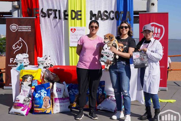 desfile-de-perros-23185C0272D-9F97-56F1-A8C6-74AE026A228D.jpg