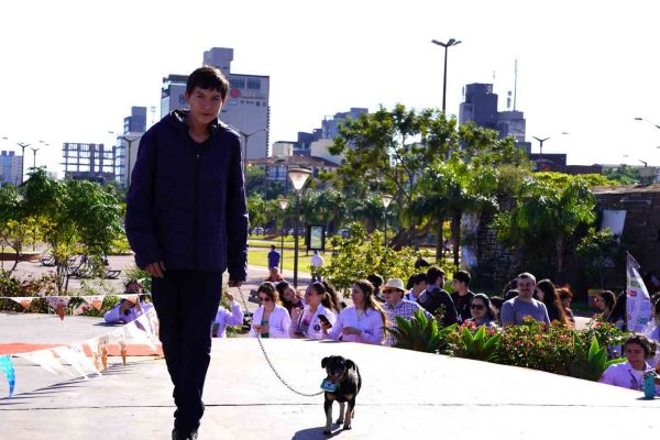 desfile-de-perros-663DD13391-4DEE-9FAE-49B9-06F6A5D0A55F.jpg