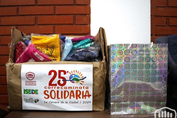 entrega-de-donaciones-2024-24-copiar4EA8B2A8-B08F-1243-145A-1B51ED0FA645.jpg