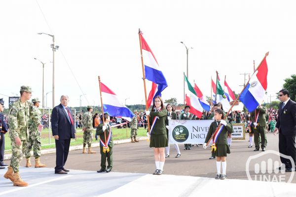 desfile-patrio-complejo-educativo-unae-6CBD9EC5D-69A4-7C97-0997-2AA2170E877D.jpg