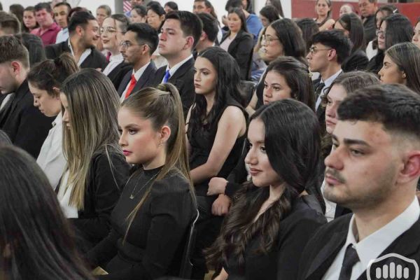 graduacion-tecnico-superior-2024-44BA6E10EA-D6B2-450A-E8B6-7B9F482E1720.jpg