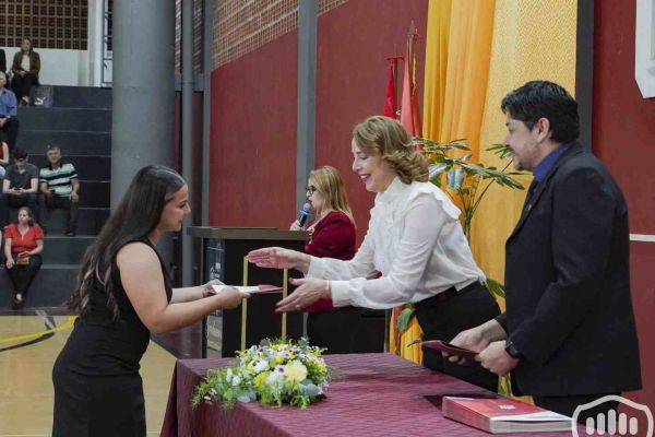 graduacion-tecnico-superior-2024-6628AE0C7-F362-6AB5-5A87-E5DA8B45A32C.jpg