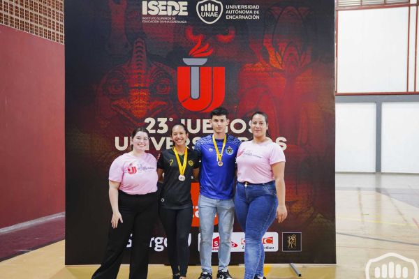 juegos-universitarios-unae-isede-premiacion-27CE65CBE1-F61D-298D-5566-38C3C95D9B5B.jpg