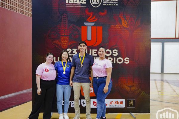 juegos-universitarios-unae-isede-premiacion-42FDA4F6DB-AC99-4FAD-E663-55C2E18E1BDD.jpg